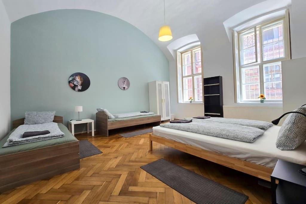 Seventh Sense Apartment Budapest Exteriör bild